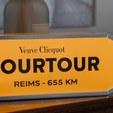 La Petite Auberge Tourtour Esterno foto