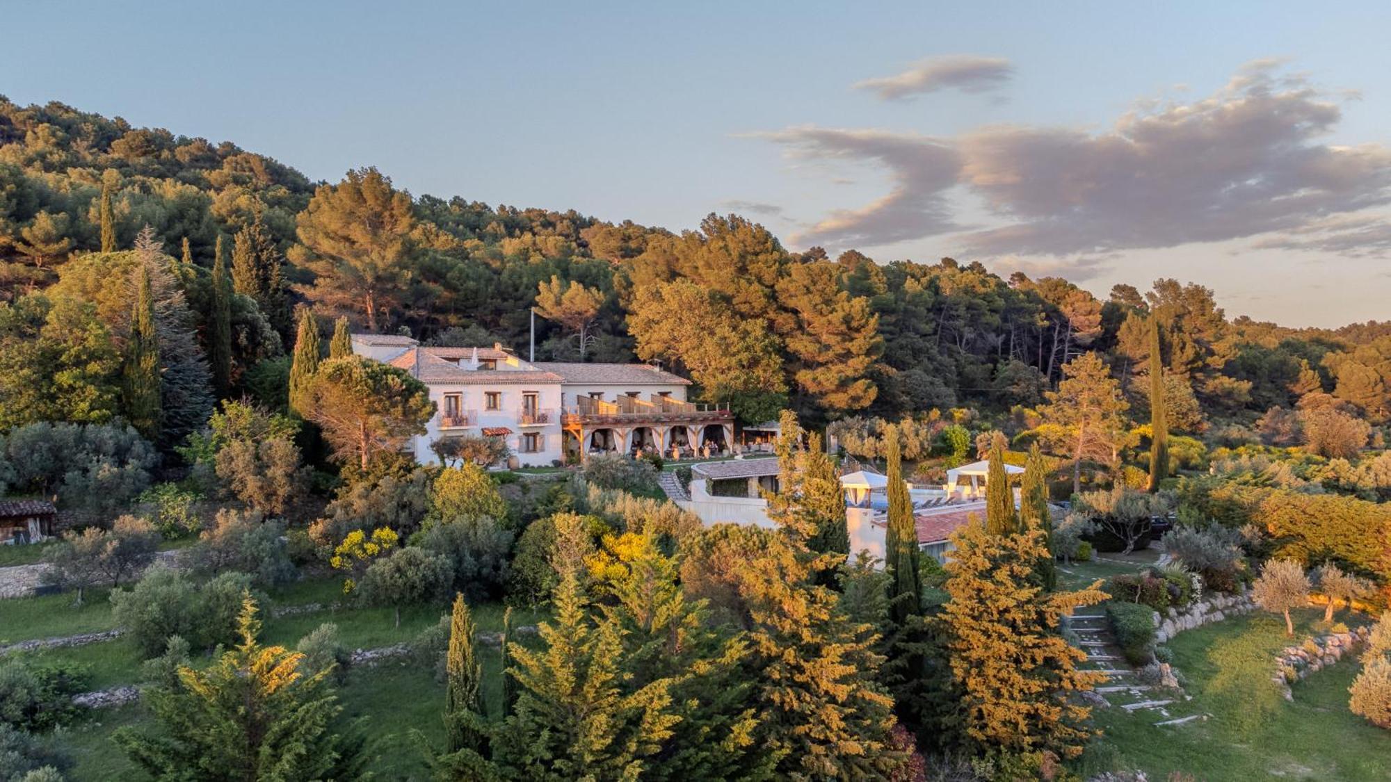 La Petite Auberge Tourtour Esterno foto